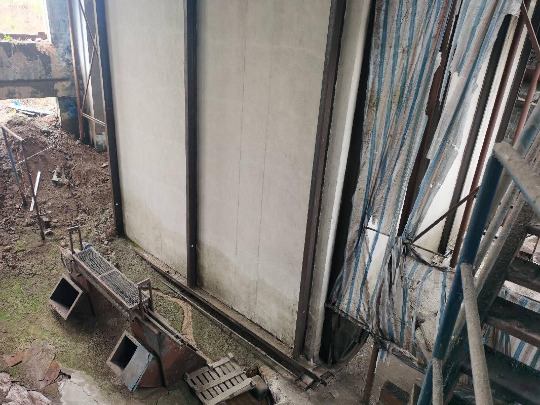 位于吉林省吉林市船营区迎宾大路88号原吉林市华博玻璃制品有限公司厂区内的玻璃窑炉2座整体转让项目