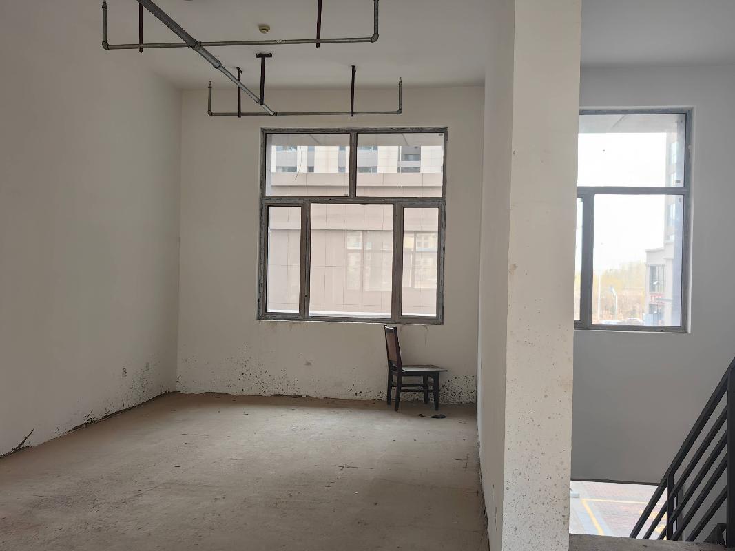 呼和浩特市新城区海拉尔东街与科尔沁北路交汇处东南角（火车东站东北方向600米）中交·上东国际小区16宗资产转让项目