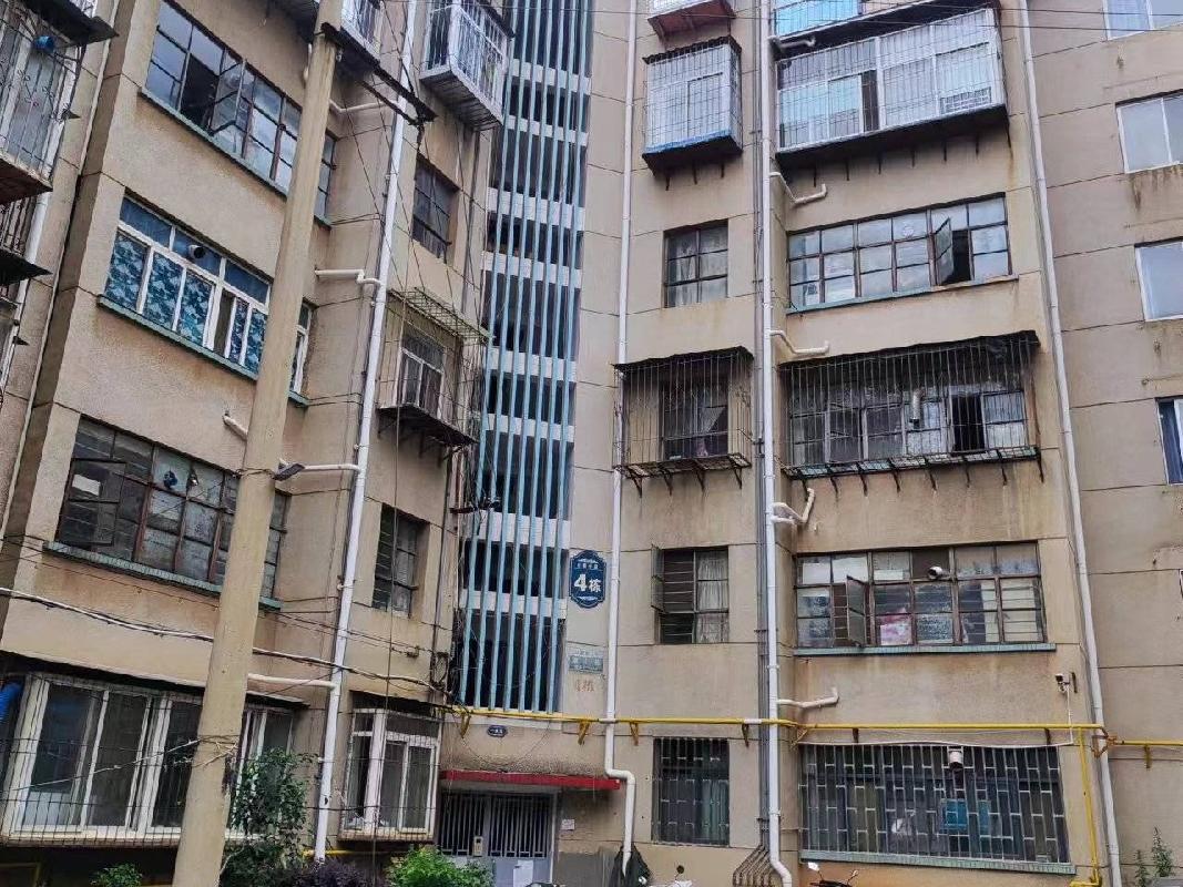 云南省昆明市官渡区日新小区4幢1单元5层502号房产转让(二次挂牌)