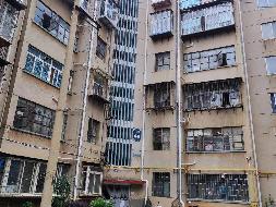 云南省昆明市官渡区日新小区4幢1单元5层502号房产转让(国资监测编号GR2024NM1002300)