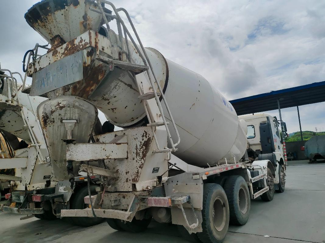 7台搅拌车№XG2440-02整体转让公告