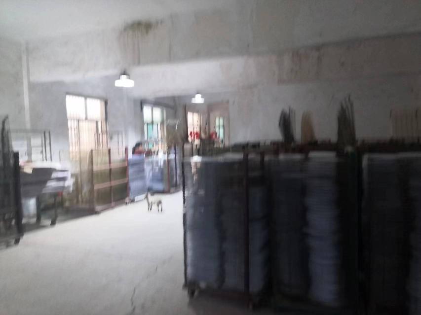 常州市钟楼区邹区镇原黄金灯饰厂8号楼第一层招租公告