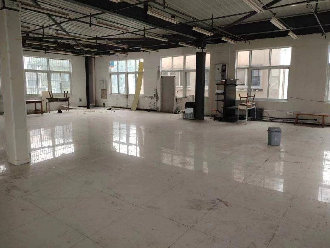 江苏省徐州市贾汪区育才路1号贾汪校区篮球场旁超市二层房屋（原学生饮吧、轻食）公开招租(国资监测编号GR2024JS1008127)