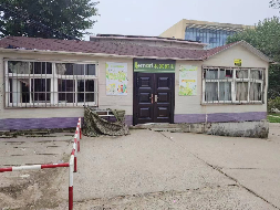 徐州市贾汪区育才路1号贾汪校区篮球场旁1层及学苑4#宿舍楼旁房屋（原超市）公开招租(国资监测编号GR2024JS1008126)