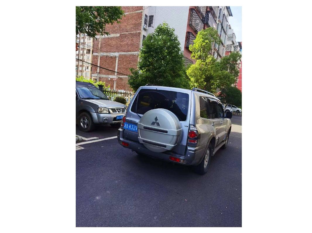 湘AK32V7三菱牌CFA2031H小型越野客车(国资监测编号GR2024HN1001130)