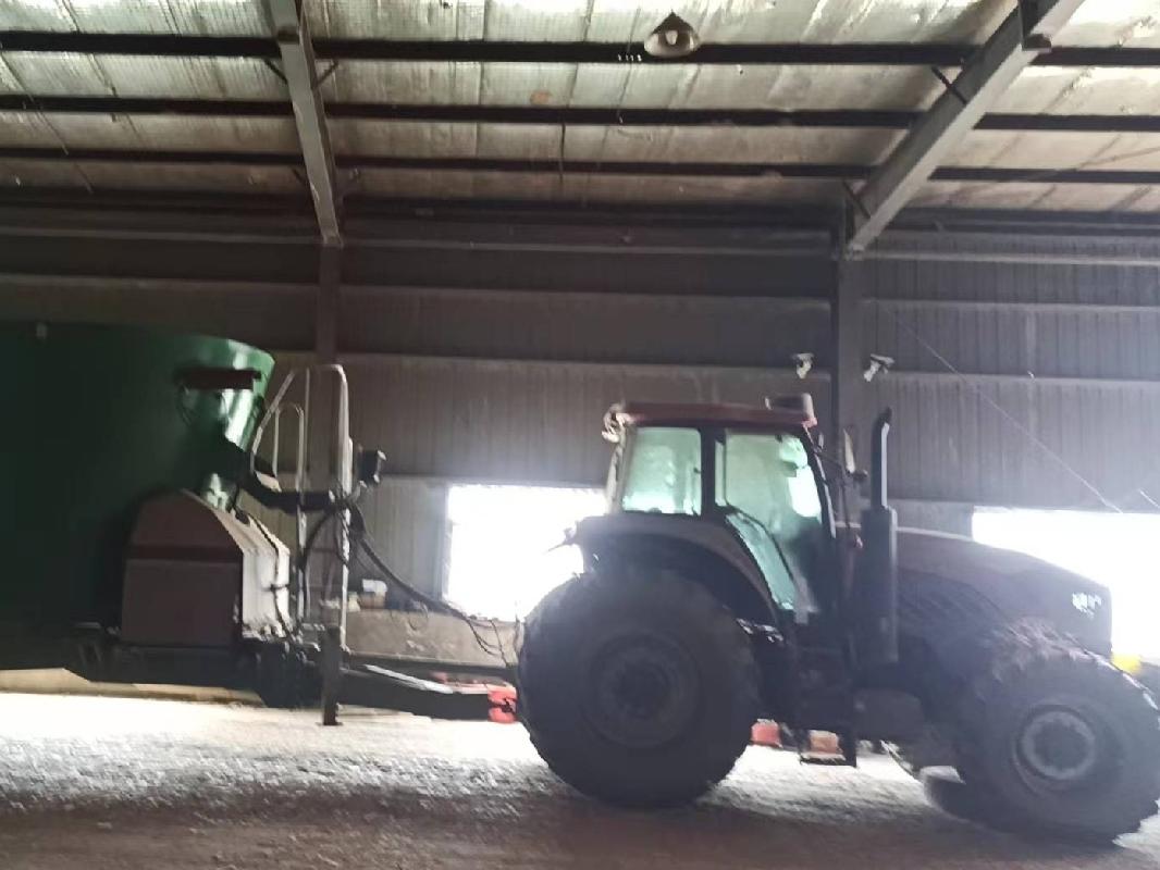 内蒙古自治区通辽市科尔沁左翼中旗希伯花镇巴彦胡硕嘎查1045.49亩的养殖用地使用权、地上房屋建筑及机器设备整体出租（年租金1000816.00元，租期5年）(国资监测编号GR2024NM1002500)