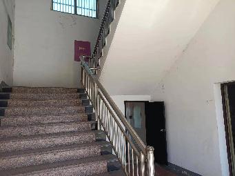 常州市钟楼区邹区镇原黄金灯饰厂6号楼二楼办公室招租公告
