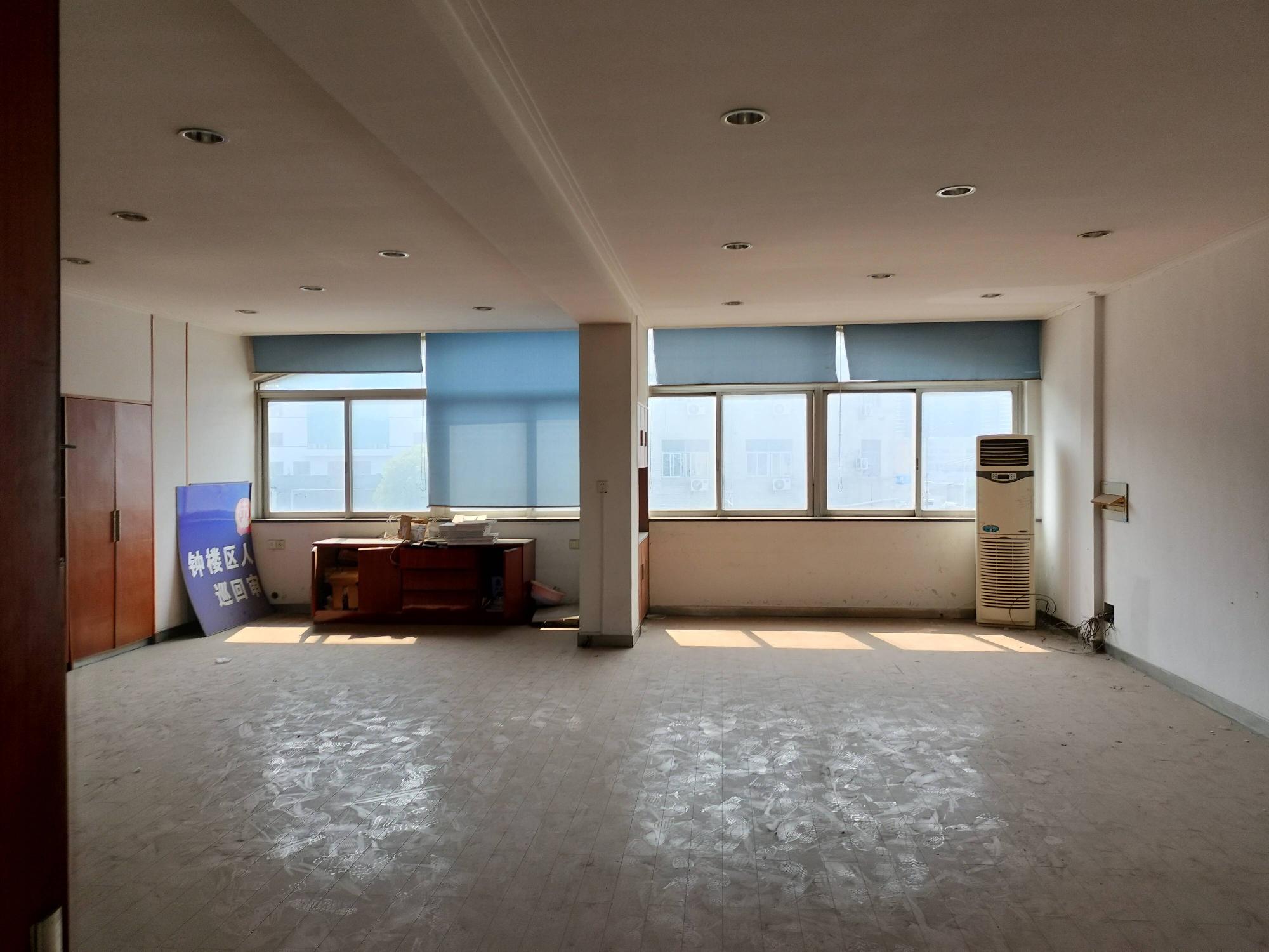 常州市钟楼区邹区镇服务业大楼三楼13-17号办公室招租公告