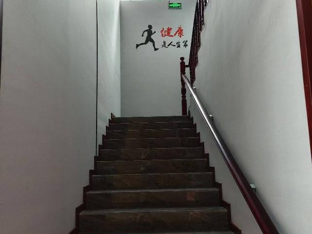 清河新区清新花苑32号楼第二层、第三层招租公告