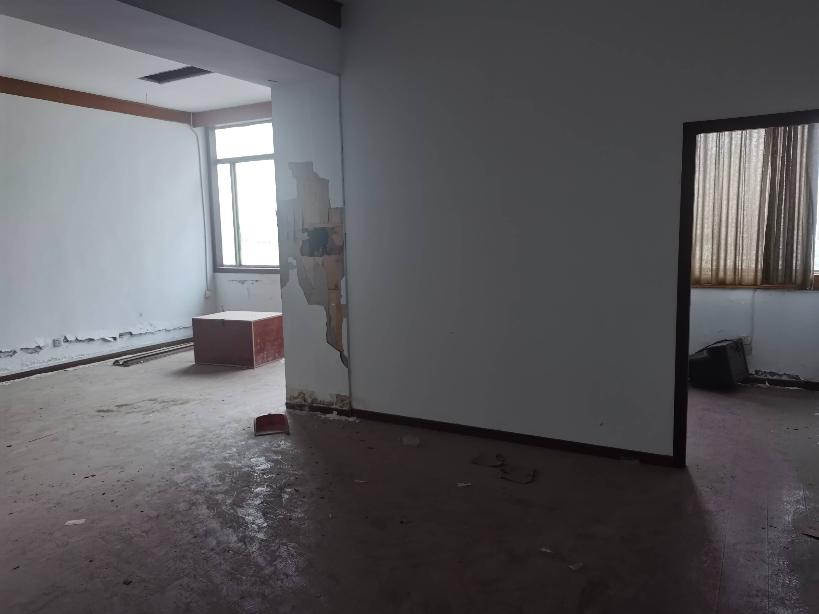 江苏省常州市天宁区武青北路19号新丰大厦9楼西半边整层招租公告