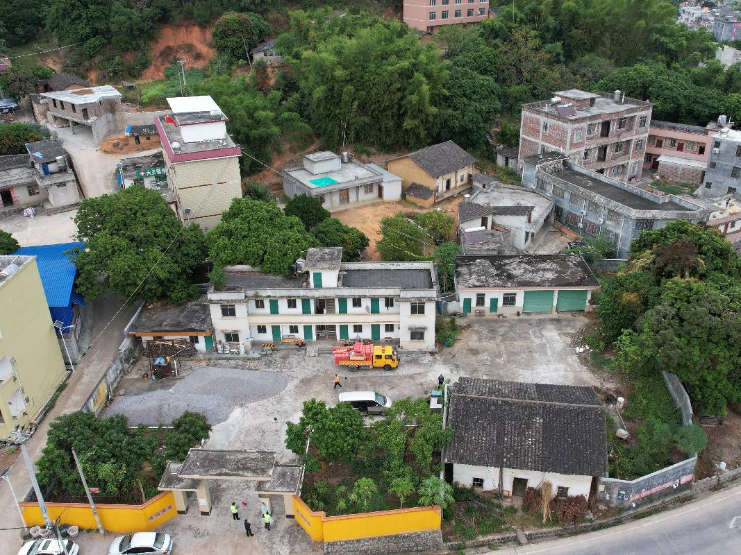 广西壮族自治区容县公路养护中心佳香养护站综合楼及仓库、石头养护站综合楼分别招租（5年）项目交易公告