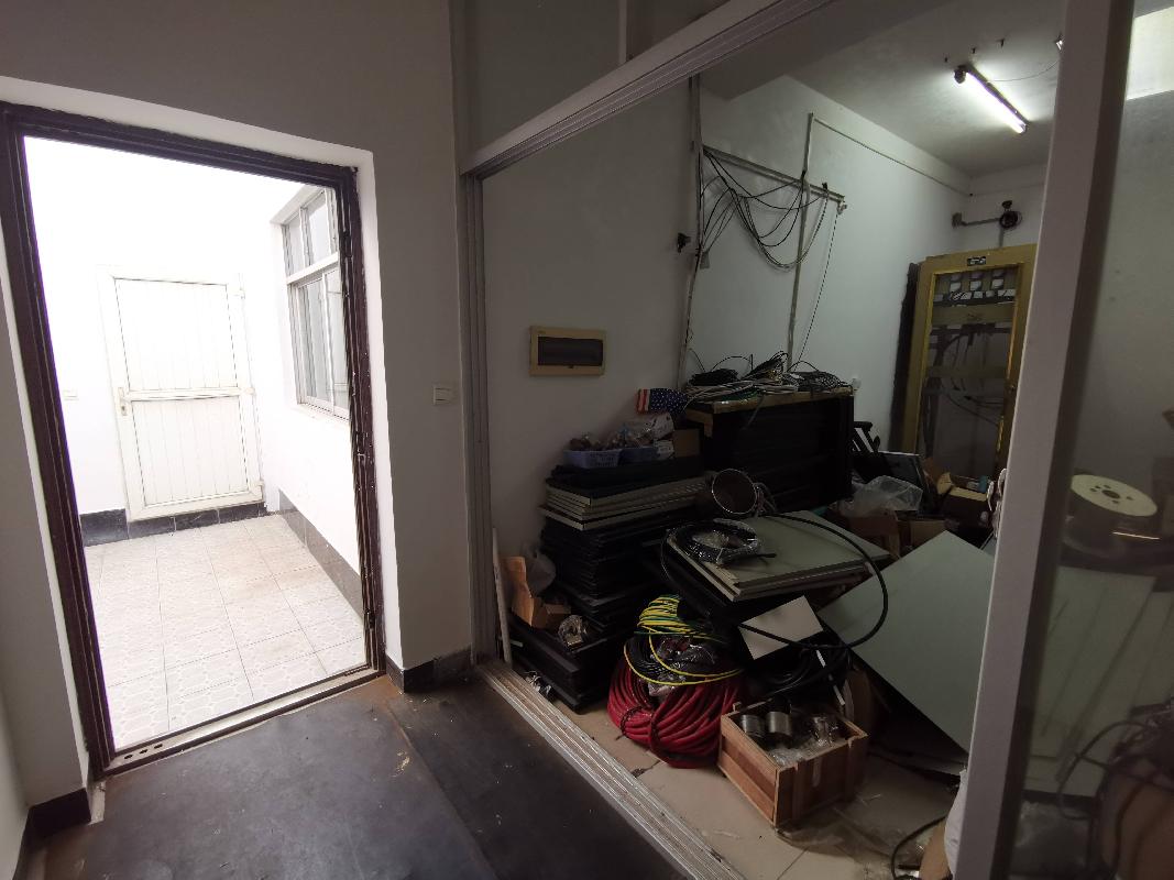 防城港市东兴市区东兴转播台扩建机房内一宗房屋招租（3年）项目