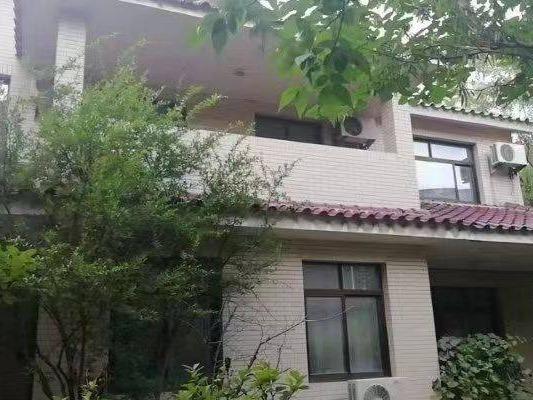 中国石油庆阳石化公司位于北京市昌平区史各庄乡定福皇庄75号碧水庄园独栋别墅转让公告（第二次）(国资监测编号GR2024GS1001509)