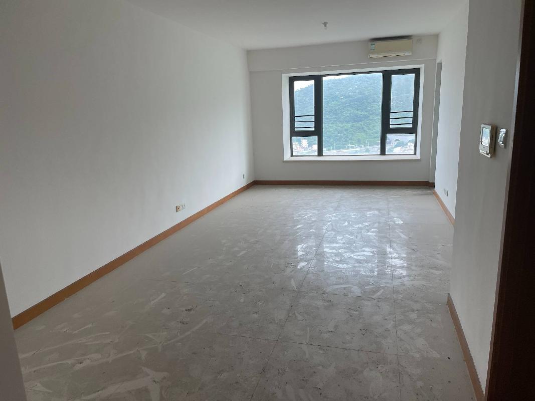 珠海市香洲区昌盛路376号161栋2502房房产（华发·世纪城四期）转让公告（第三次）