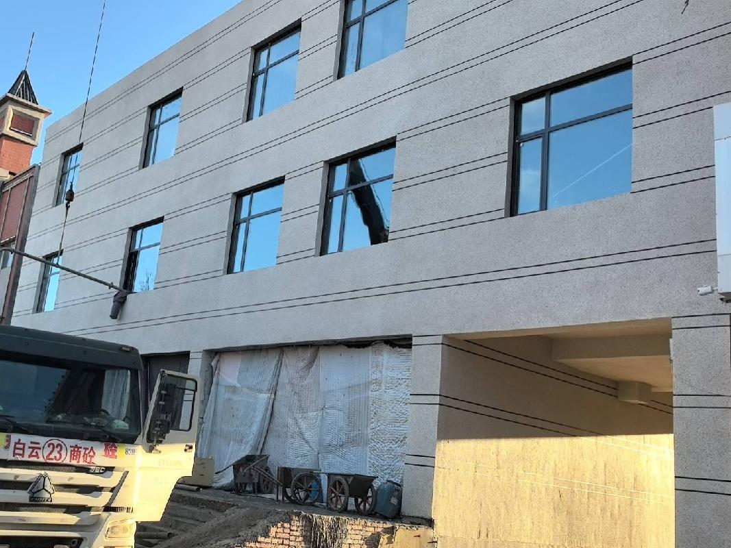 包头市白云鄂博矿区百灵道西侧原糖业大院博众综合楼公开转让