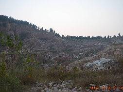 邳州市八路镇岠山东北坡废弃露采矿山生态修复产生的废弃土石料（含废弃石料、碎石和渣土）转让公告(国资监测编号GR2024JS4009848-2)