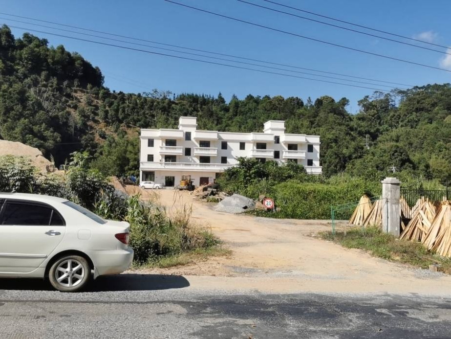 广西壮族自治区浦北公路养护中心六硍养护站部分土地招租（4年）项目交易公告