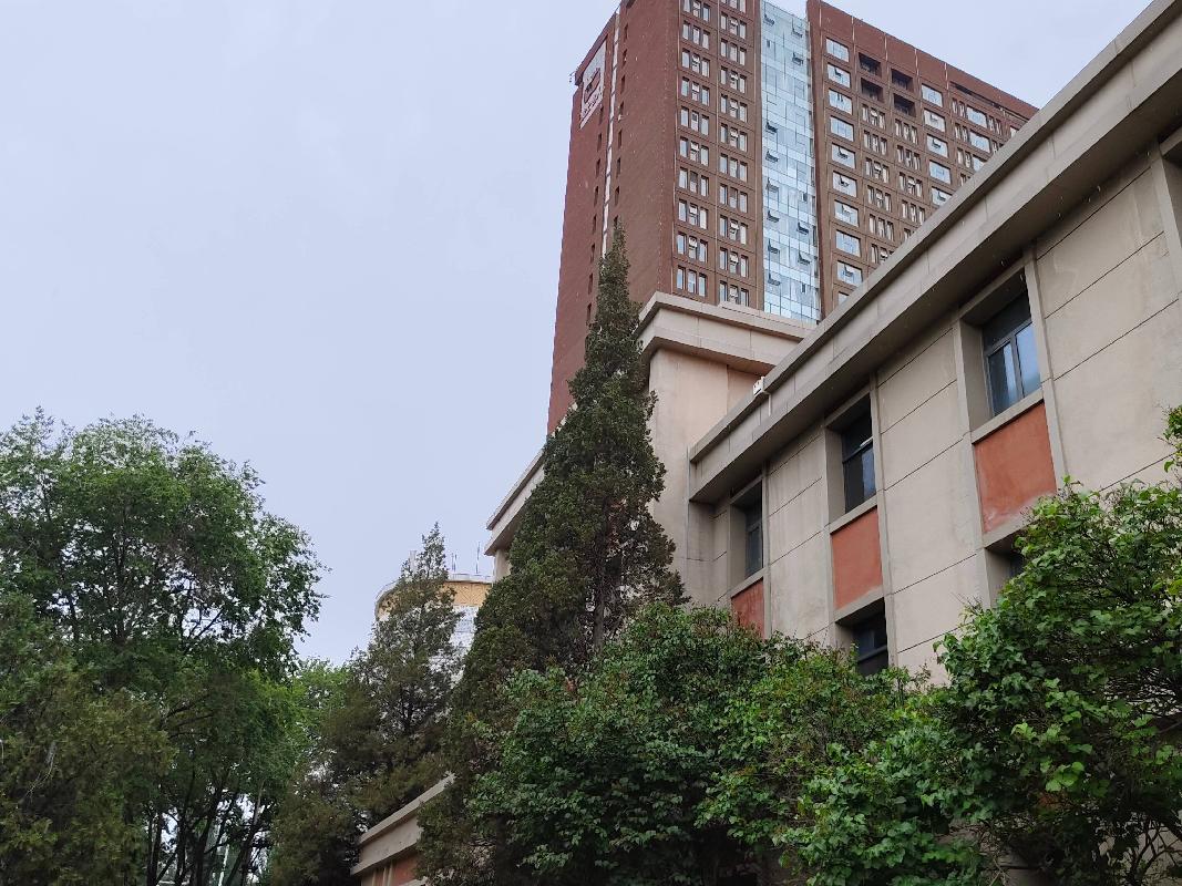 呼和浩持市新城区呼伦贝尔南路18号办公楼整体招租（年租金底价：655089元，租赁期限：5年）(二次挂牌)