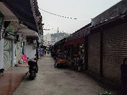 平果市沿江路铝桥市场水产及家禽等摊位地块招租项目交易公告