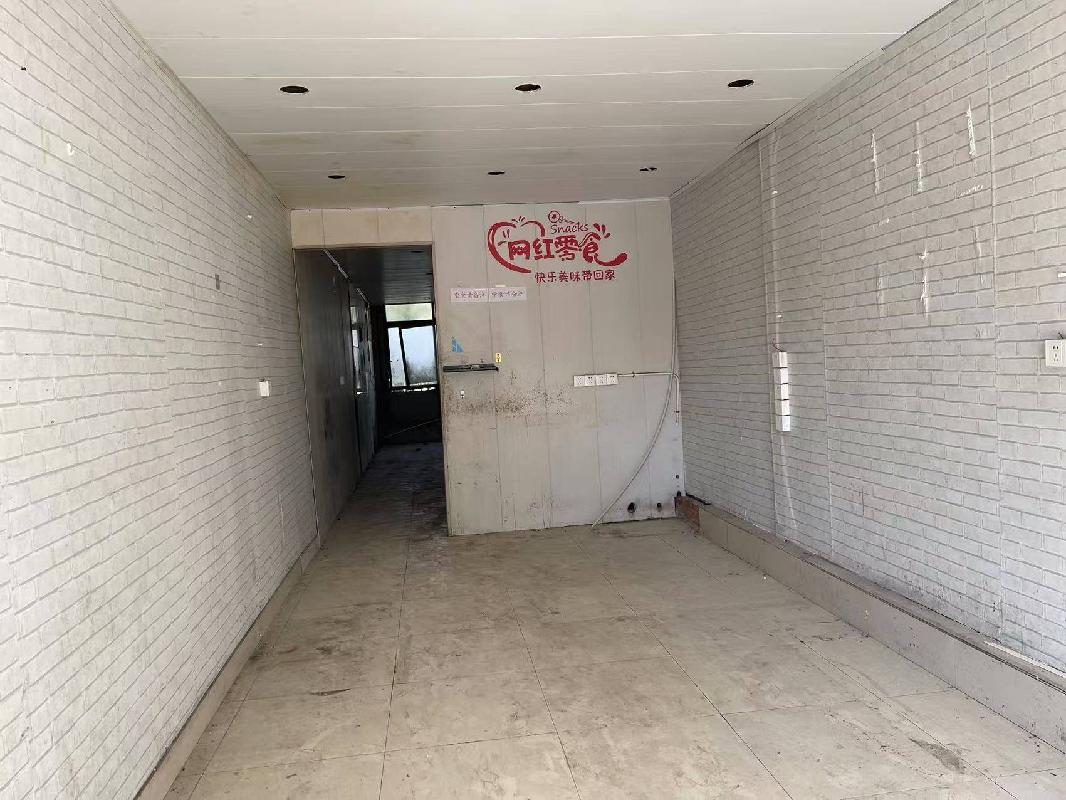 南通市崇川区啬园路9号南通大学啬园校区北门19号-1房屋公开招租