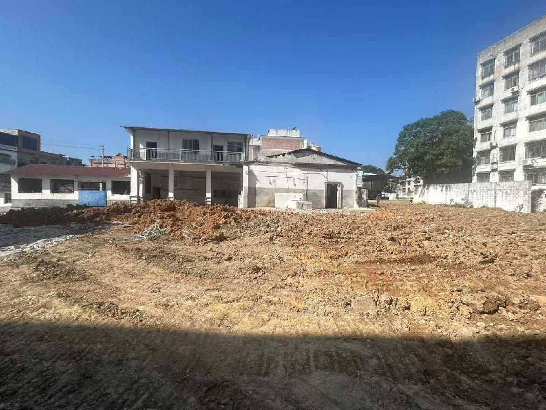 宾阳县食品公司原家俬厂场地（宾州镇九乘九六巷37号）招租项目交易公告