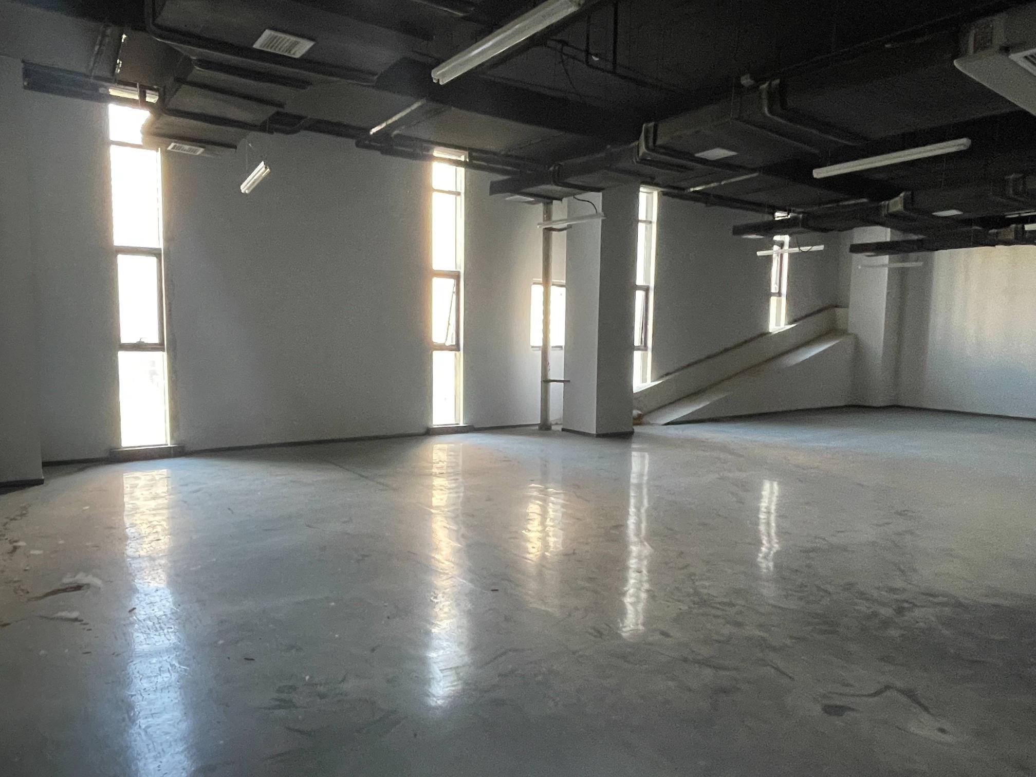 体育馆B2楼西侧空间招租公告