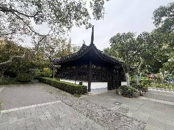 红梅公园内听雨轩招租公告