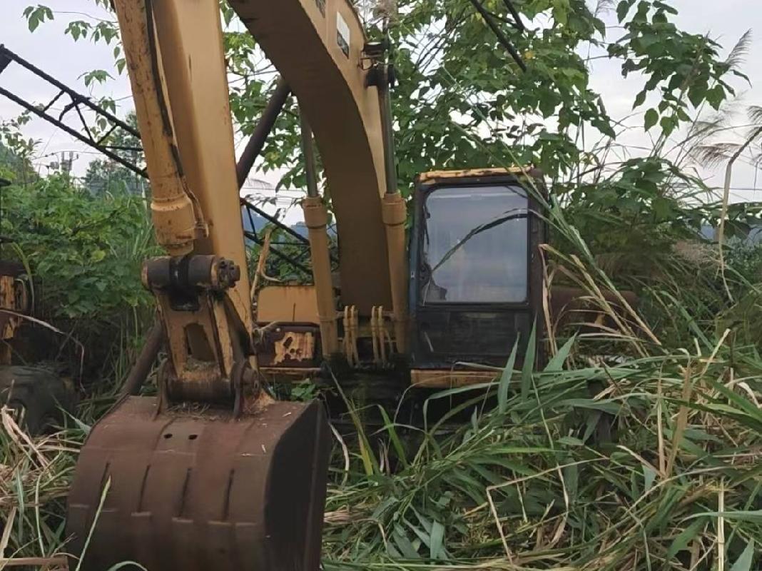 一批废旧粒料拌合机、振动压路机、大中型挖掘机等设备整体处置项目交易公告