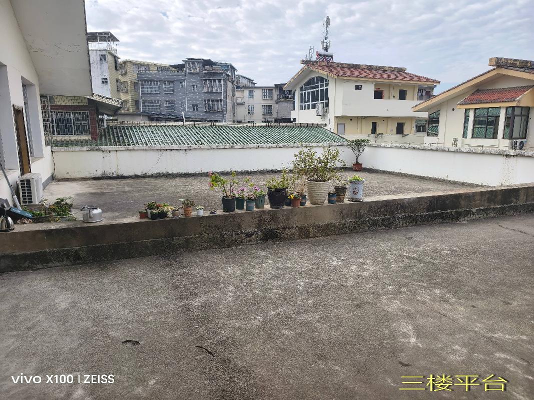 桂林市七星区自由路花桥饮食街4号办公楼和七星区繁花里商业项目负一层商业场地和停车场整体招租项目