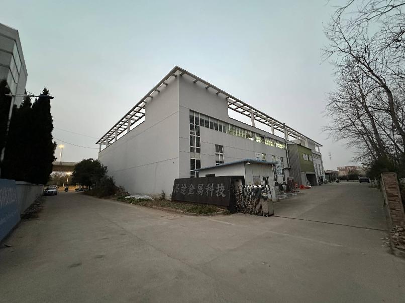 华商工业园B幢一层1600平方米招租公告
