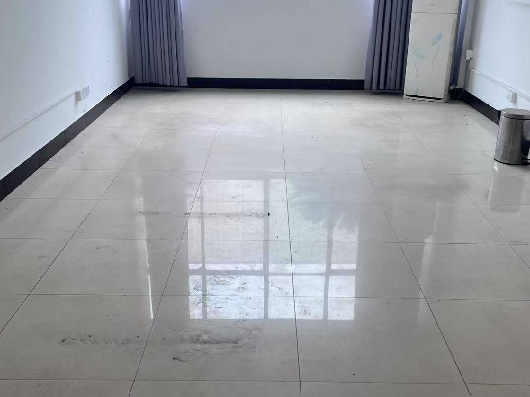 长沙市岳麓区麓枫路46号1#房产（建筑面积147㎡）招租(四次挂牌)(国资监测编号GR2025HN1000036-4)