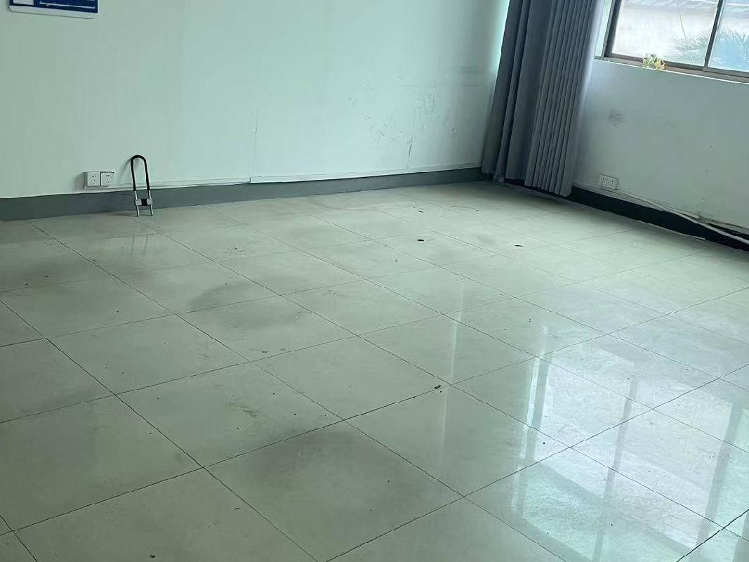 长沙市岳麓区麓枫路46号1#房产（建筑面积147㎡）招租(四次挂牌)(国资监测编号GR2025HN1000036-4)