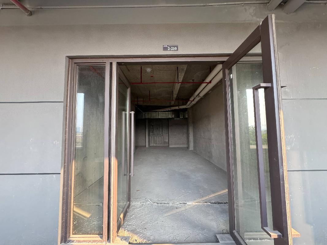 柳州市柳北区白露街道白露大道10号白露锦苑2栋2-10商铺招租项目
