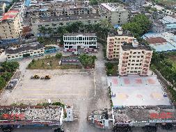 广西壮族自治区容县公路养护中心厢南养护站大门东西两侧仓库分别招租（5年）项目交易公告
