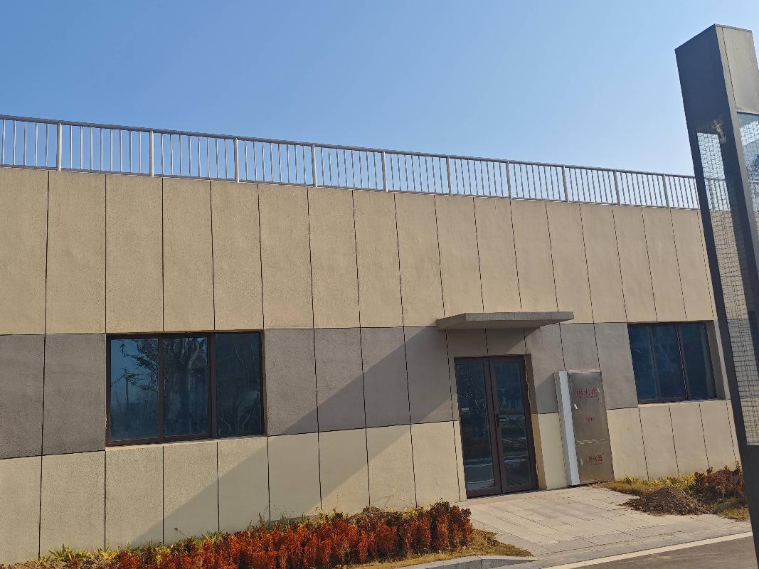 江苏建筑职业技术学院位于徐州市沛县正阳大道388号湖西校区操场看台下南侧房屋（看台-1）公开招租(国资监测编号GR2025JS1000444)