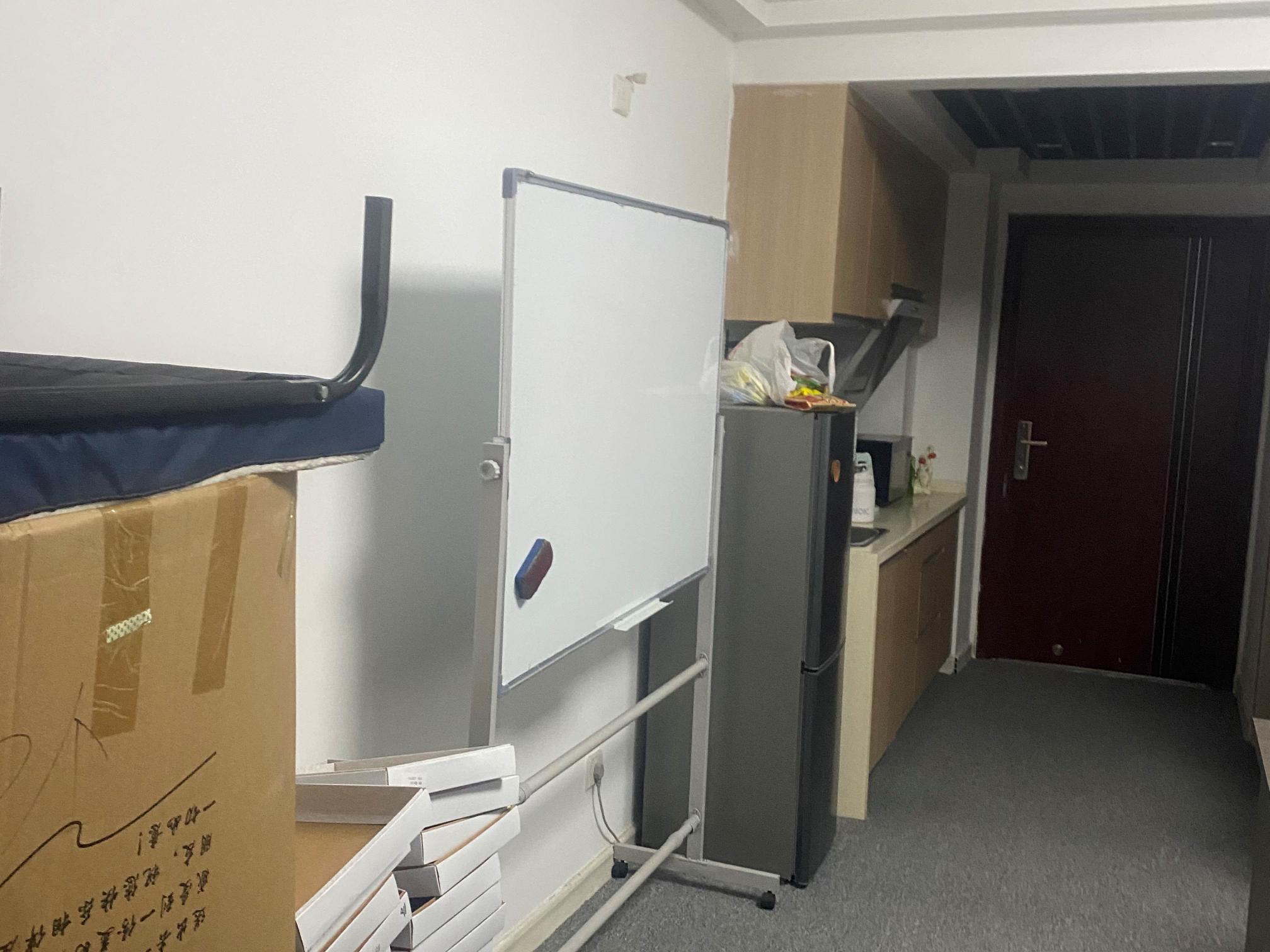 常州市新北区万达广场2-2524办公用房招租公告