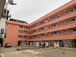 南宁市星光大道3号江南体育馆大院内3宗资产整体招租（10年）项目交易公告