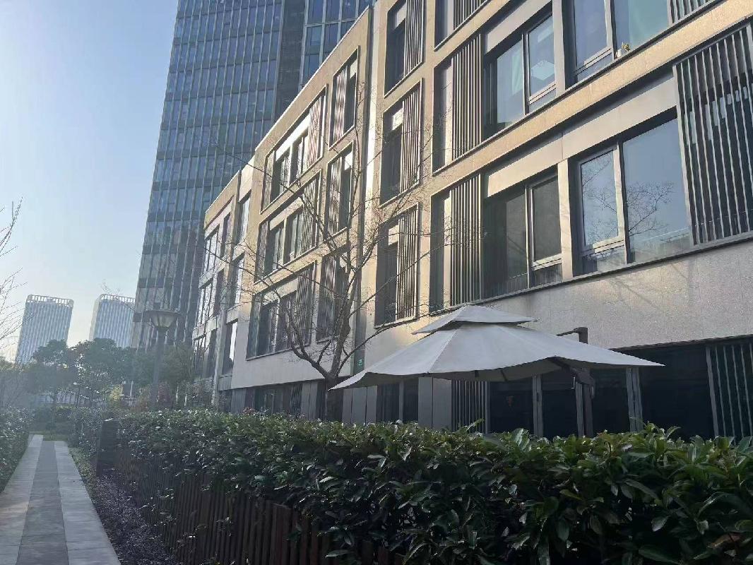 上海市杨浦区国权北路1566弄斐迪园11#楼一层181.14㎡房产出租公告