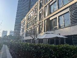 上海市杨浦区国权北路1566弄斐迪园11#楼一层181.14㎡房产出租公告(国资监测编号GR2025AH2000245)