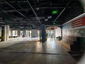 恐龙人俱乐部酒店19号楼一层部分商铺招租公告