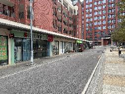 广西民族大学武鸣校区一号学生公寓楼西北面103、104、105号铺面整体招租（3年）项目