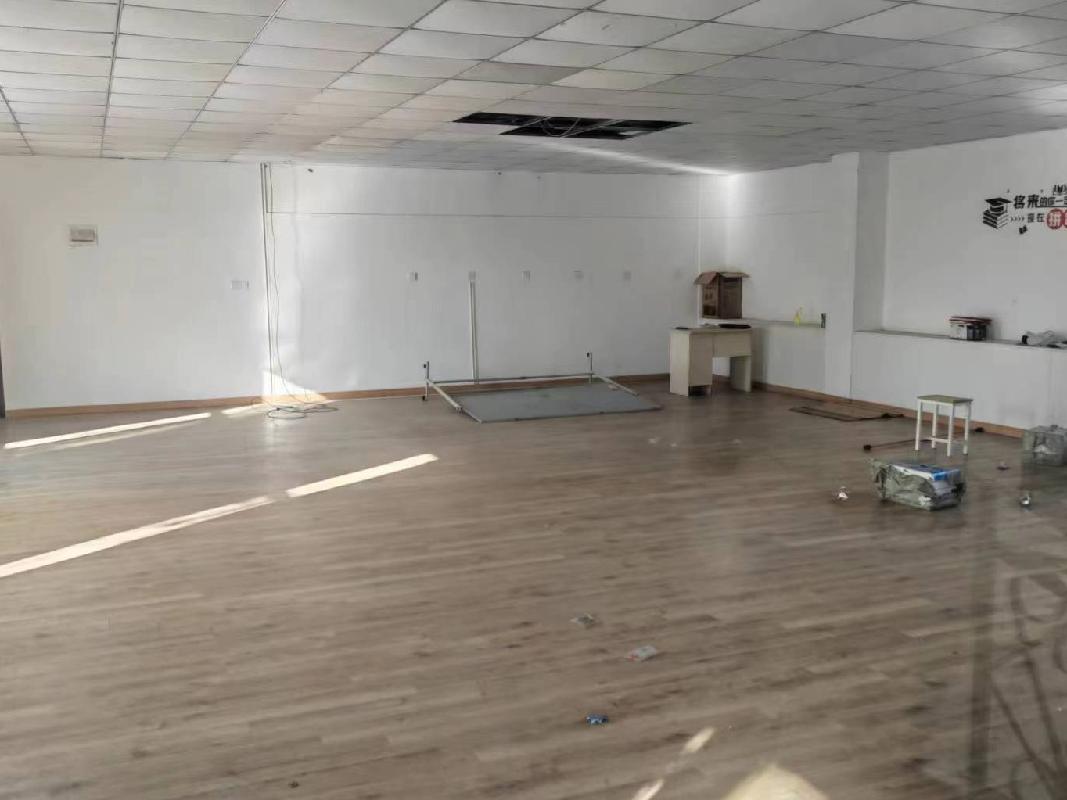 句容市江苏农林职业技术学院句卓路大学生创业一条街215-216号门面房公开招租(再次挂牌)