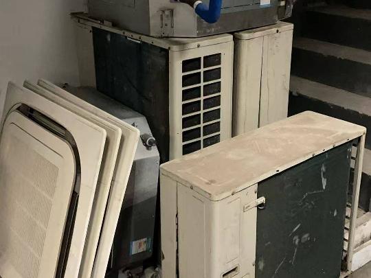 中央吸顶空调转让公告