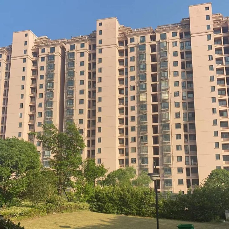 如皋市白蒲镇梓园新邨阳光小区4幢802室公开转让(再次挂牌)