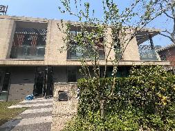 上海市杨浦区国权北路1566弄斐迪园25号南楼东侧562.7㎡房产出租公告(国资监测编号GR2025AH2000702)