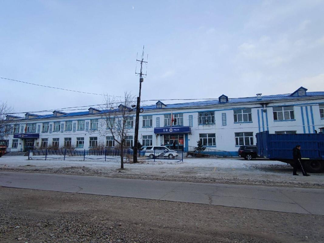 扎兰屯市高台子办糖厂社区办公用房及附属设施转让（扎兰屯市公安局）