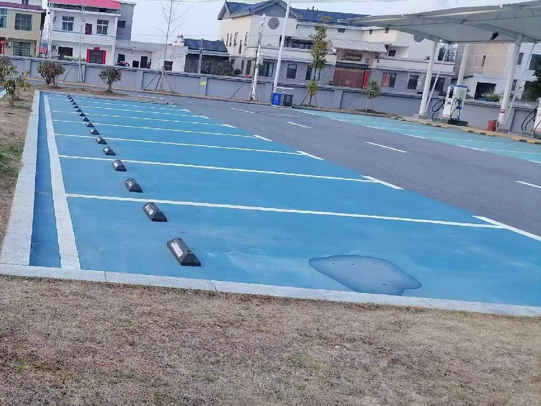 平洞高速（平益段）长寿、瓮江、汨罗、新泉双向4对服务区共32个车位出租(国资监测编号GR2025HN1000650)