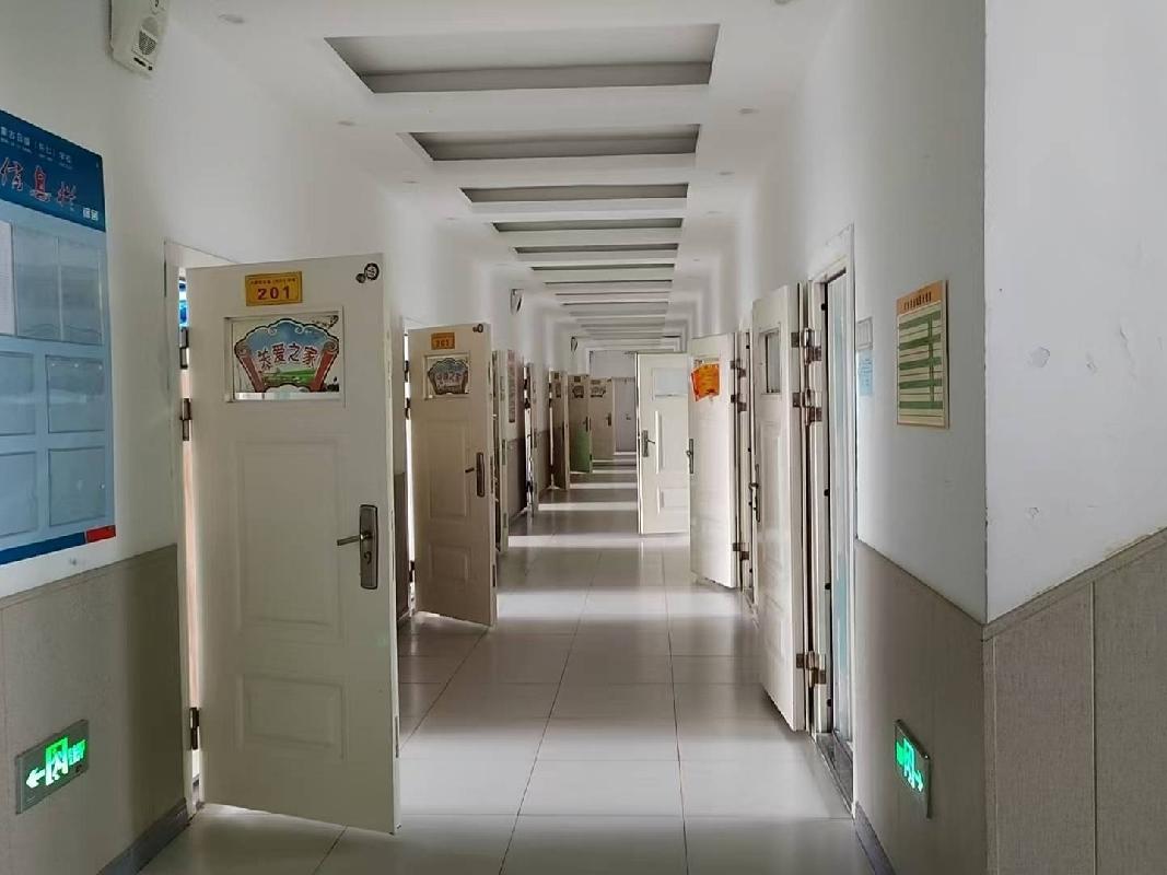 凉城县第一小学一批房产公开招租（年租金底价：150000元/年，租期：3年）(二次挂牌)(国资监测编号GR2025NM1003329-2)