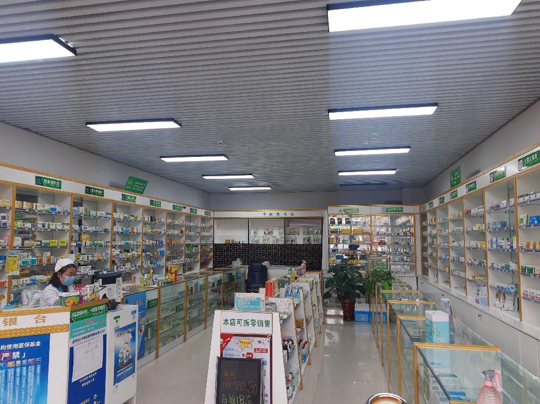 包头市昆都仑区三八路与青年路交叉口原惠客超市新星水岸店东门1号店房产招租（年租金底价：62000元，租期：1年）（包钢集团万开实业有限公司）(国资监测编号GR2026NM1001271)