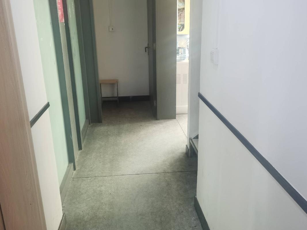 柳州市公园路72号星河大厦2栋9-1等2处房地产分别转让项目交易公告(三次挂牌)